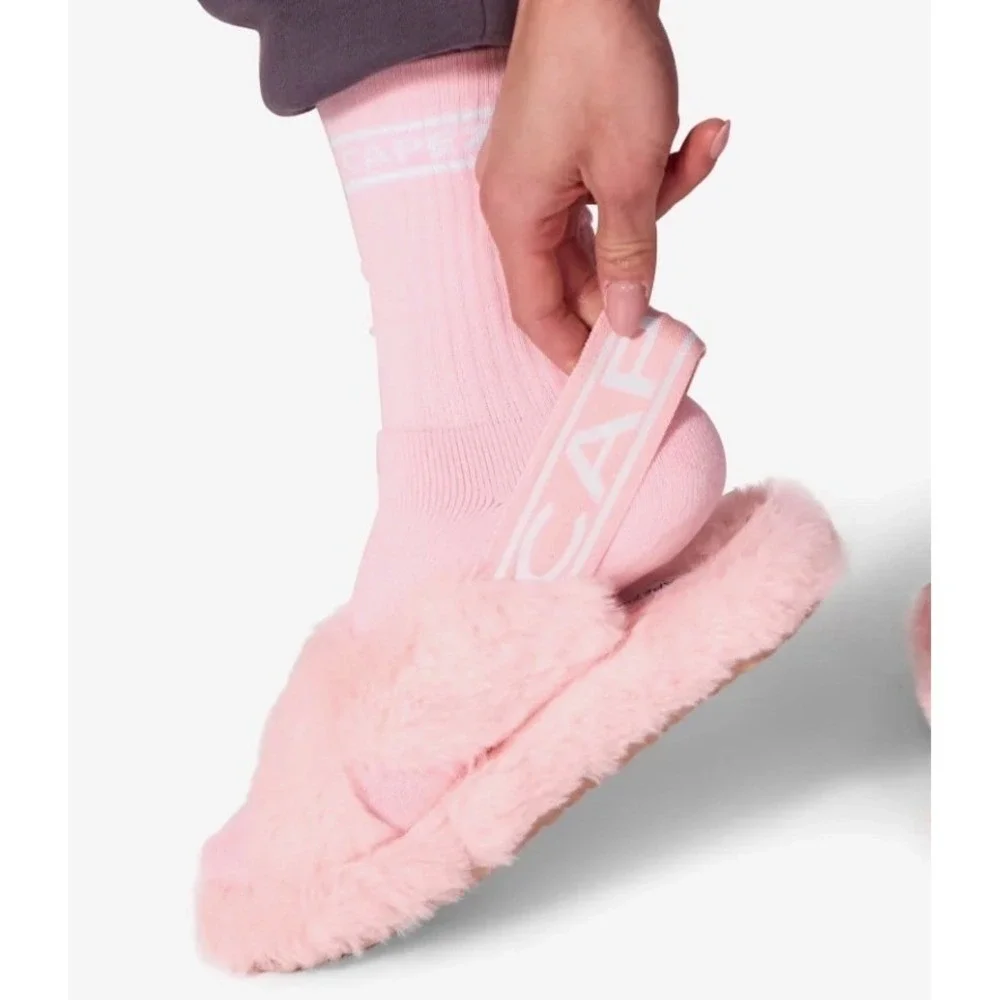 8 Capezio Pink Faux Fur Cross Strap Slippers with Logo Elastic Back Strap Size M